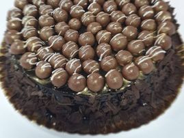 Tarta de chocolate con topping de chocoalte